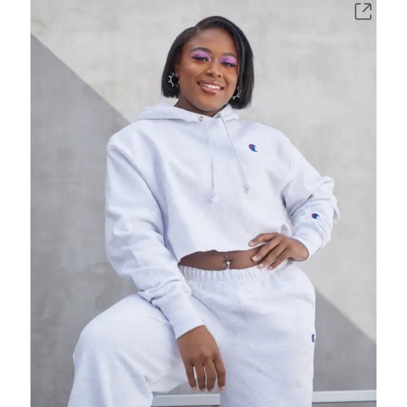 Champion Grey Cropped Hoodie Size Large - Picture 3 of 4